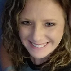 Meet your Posher, Candace